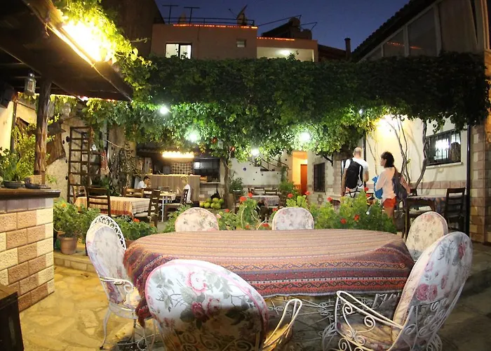 Tuncay بيت ضيافة