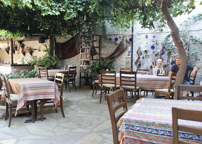 Tuncay بيت ضيافة