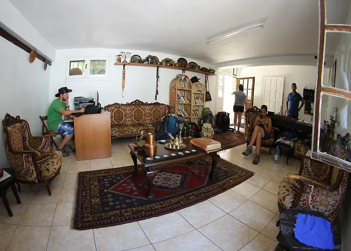 Tuncay بيت ضيافة سلجوك